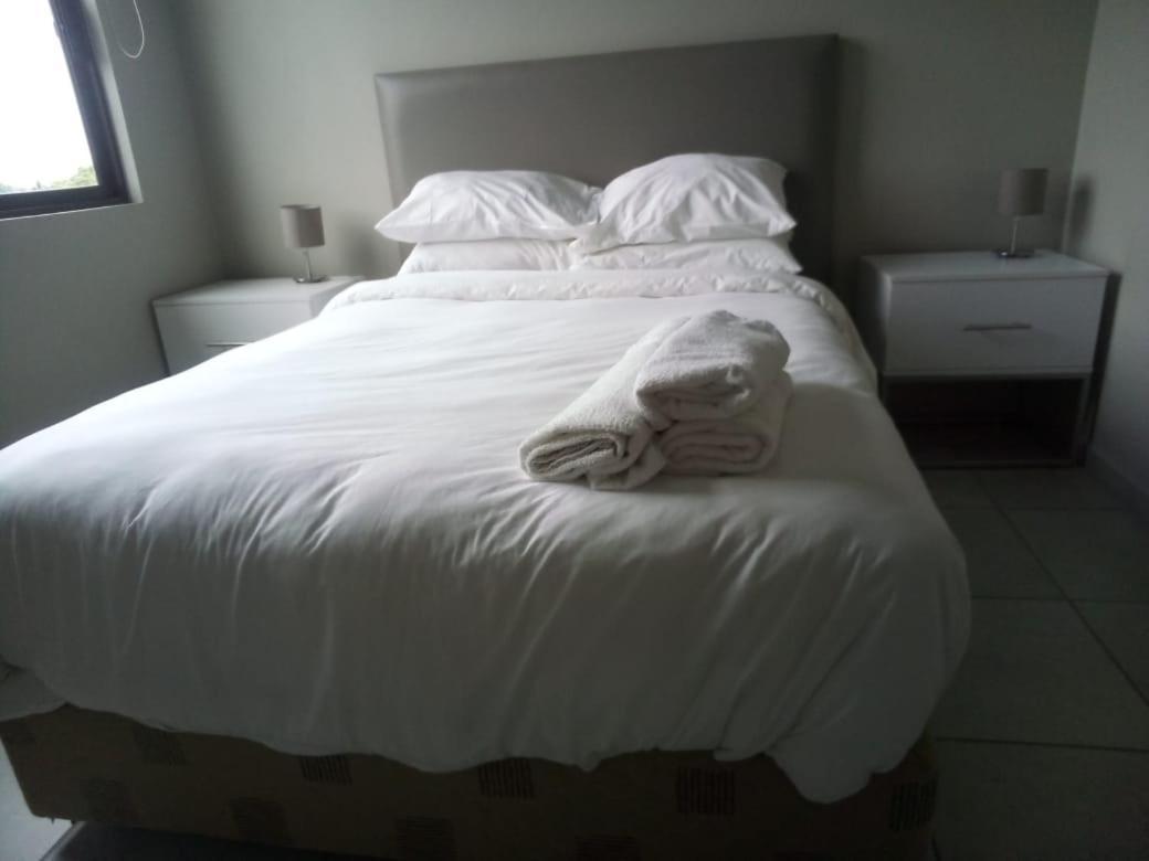Rosebank Accommodation Joanesburgo Exterior foto