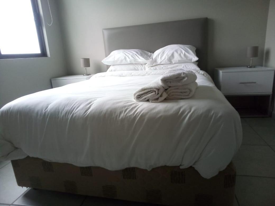 Rosebank Accommodation Joanesburgo Exterior foto
