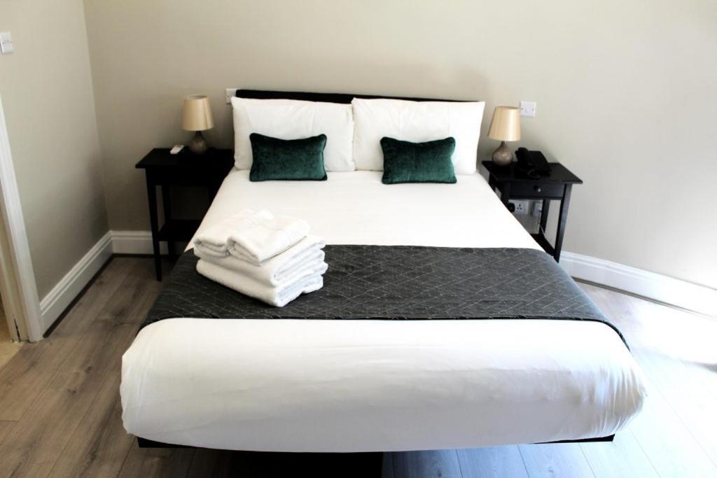 Rosebank Accommodation Joanesburgo Exterior foto